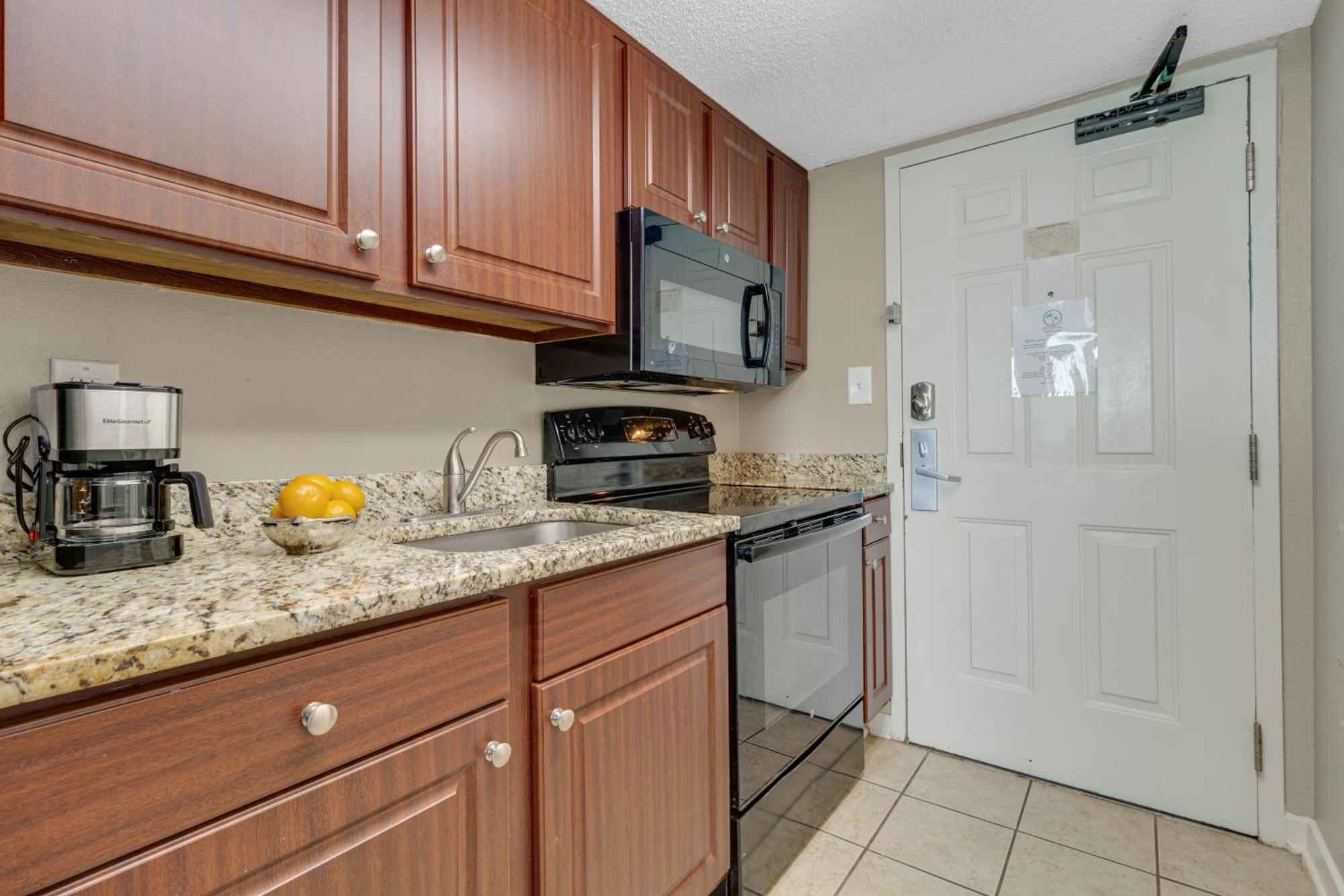Oceanview Studio Escape With Beach Steps Away! 1828 Миртл-Бич Экстерьер фото