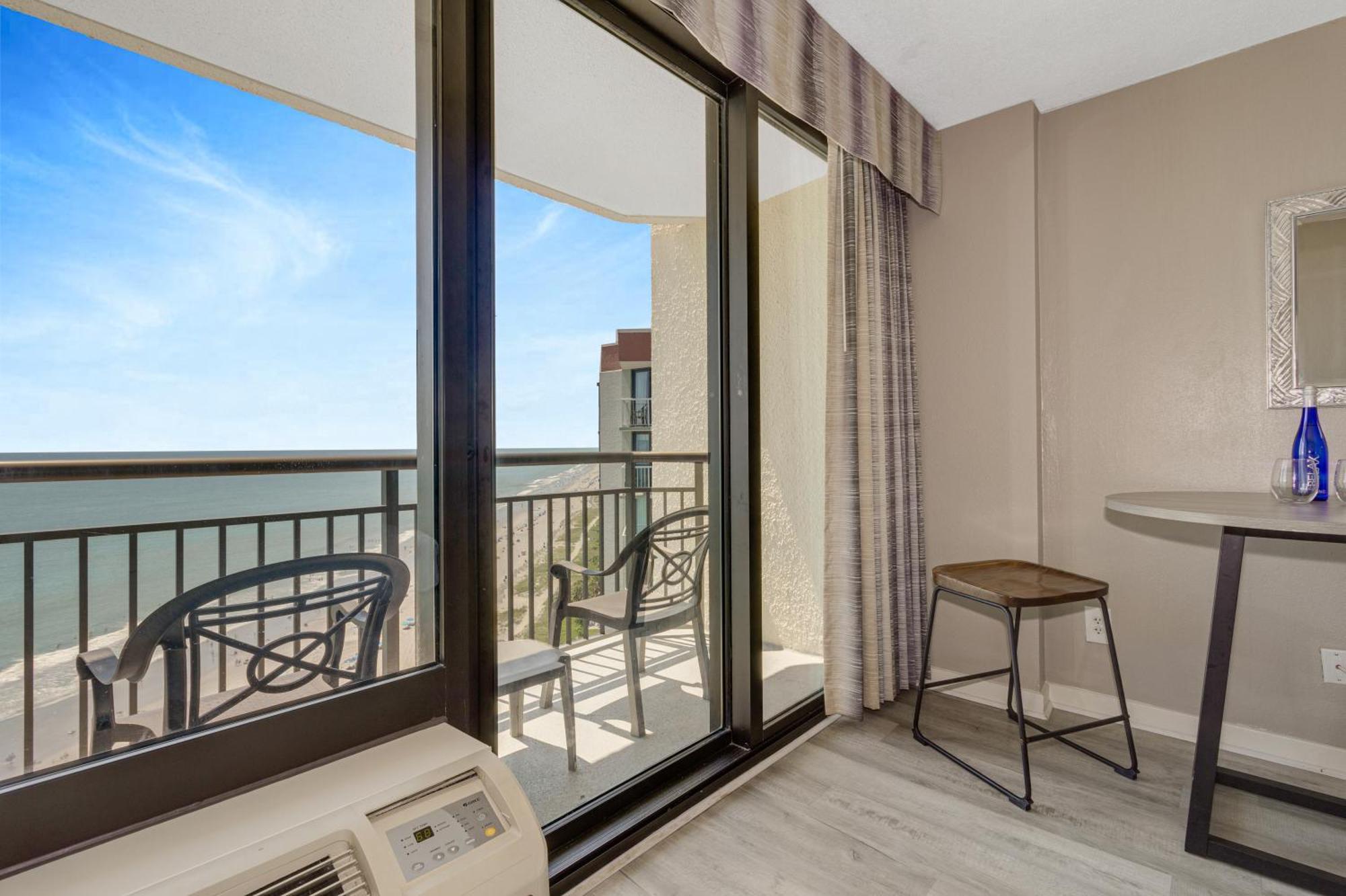 Oceanview Studio Escape With Beach Steps Away! 1828 Миртл-Бич Экстерьер фото